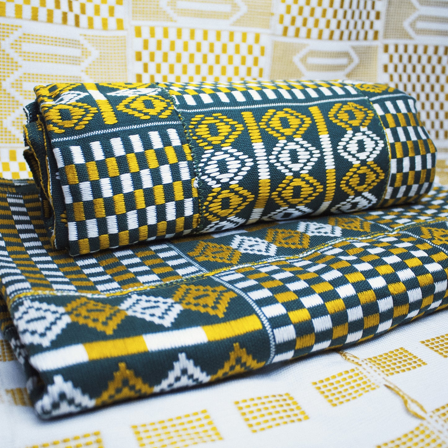 Green KENTE "Good times are coming"